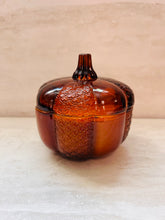 Load image into Gallery viewer, Glass amber Pumpkin