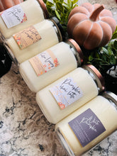 Load image into Gallery viewer, 16 Ounce Holiday Candles