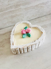 Load image into Gallery viewer, Heart wood bowl