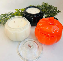 Load image into Gallery viewer, Glass Pumpkin Candles 18 ounce