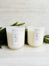 Load image into Gallery viewer, Frosted North Pole Soma Tumbles
